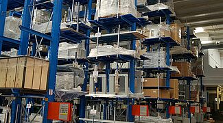 Scaffale cantilever per carichi leggeri