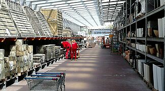 Capannone a base di scaffale cantilever
