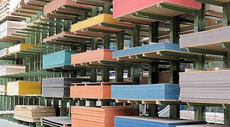 Scaffale cantilever - carichi pesanti