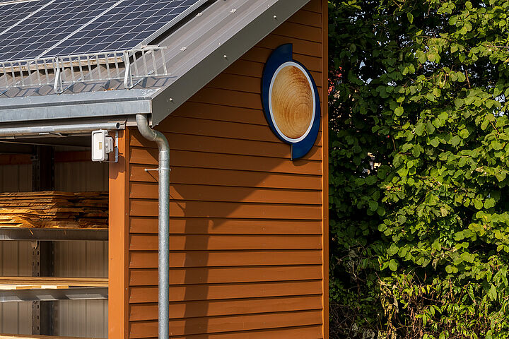 cantilever racking with roof and solar panels