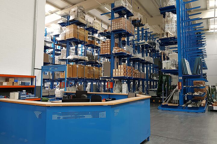 cantilever racking double-sided, guiding rails